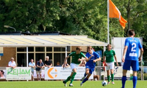 Groen-witten houden in 2e helft open huis tegen FC Axel en krijgen flink pak slaag