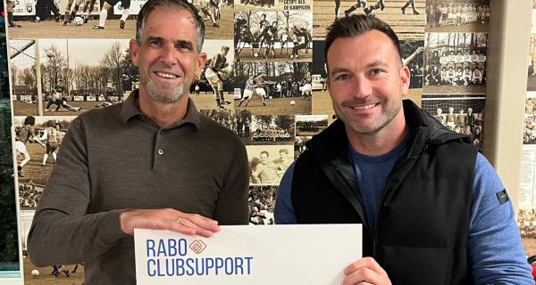 Uitreiking cheque Rabo Clubsupport